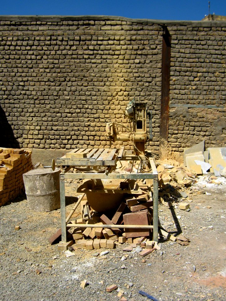 Rift machine - near Golshan Hawza - Nishapur 4