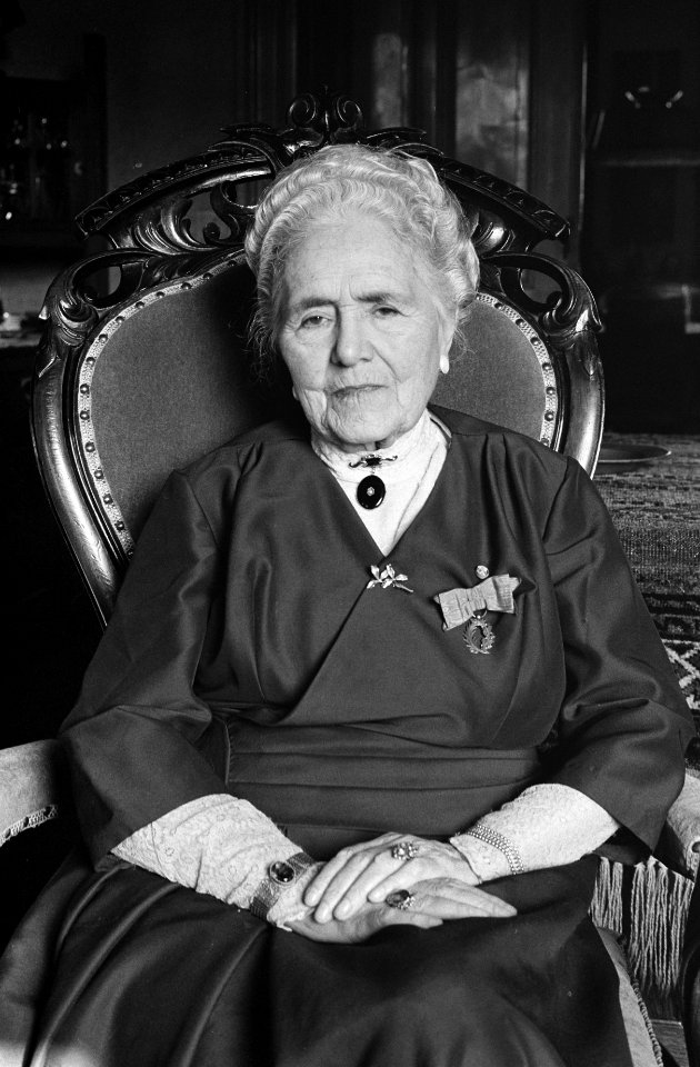 Rika Hopper 24 oktober a.s. 85 jaar (kop), Bestanddeelnr 914-4243