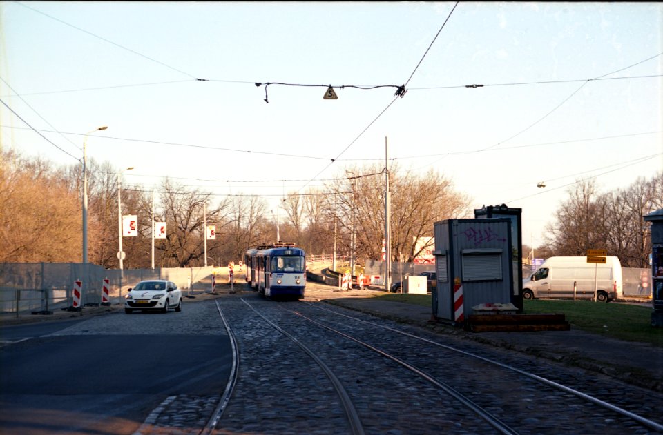 Riga tram 51133 2020-03 oneway section Brasas bridge