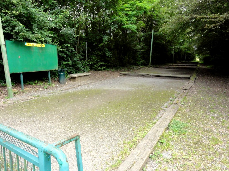 Richardménil (M-et-M) terrain de jeu de boules