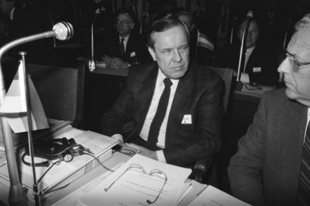 Rijnstatenconferentie in Rotterdam de Duitse minister voor Milieuzaken Wallmann, Bestanddeelnr 933-8498