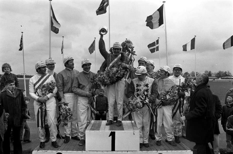 Rijders kampioenschap Pikeurs in Hilversum, Thoresen (Noorwegen) op ere-podium, Bestanddeelnr 926-2872