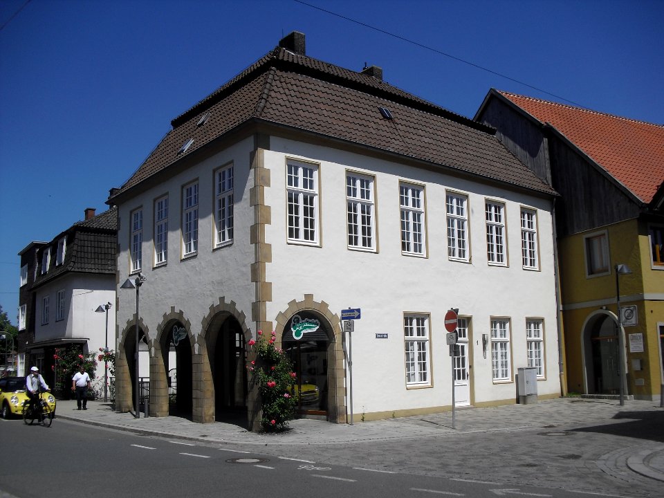 Rietberg-Emsstrasse 1