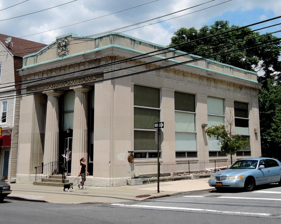 Richmond County Savings Craig Av & 179 Main St jeh