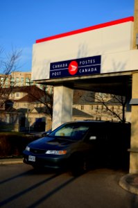 RichmondHillDriveThruParcelCentre4