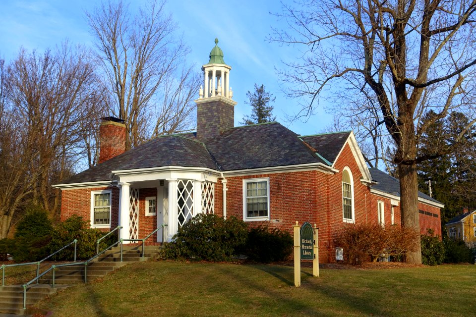 Richards Memorial Library - Paxton, Massachusetts - DSC08342