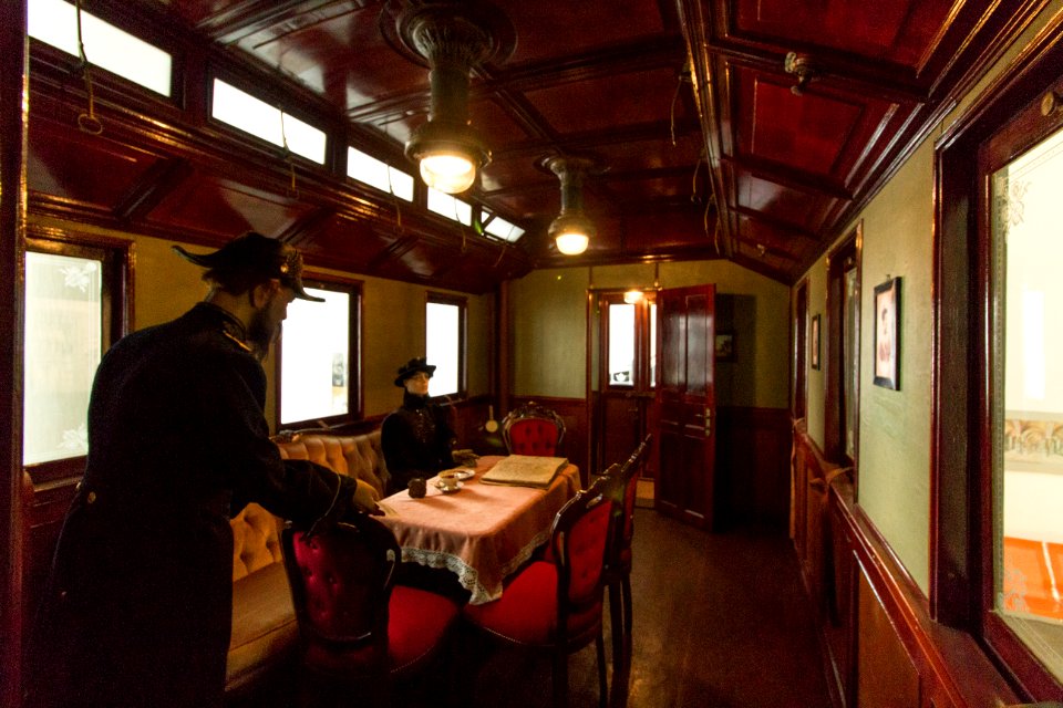 Salonwagen 447 innen - Verkehrsmuseum Dresden 5