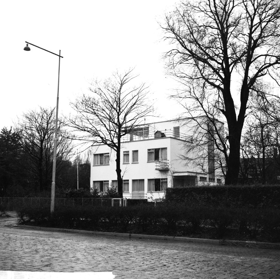 Rijnmond Hoofdkwartier te Schiedam voor de heer Marijnen, Bestanddeelnr 918-5327