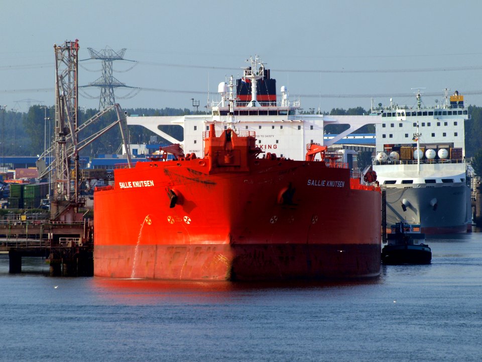 Sallie Knutsen - IMO 9169627 - Callsign MDSK3 pic-002