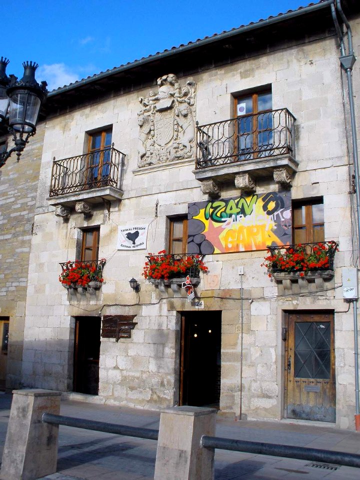 Salvatierra - Casa hidalga en calle Carnicerias 1