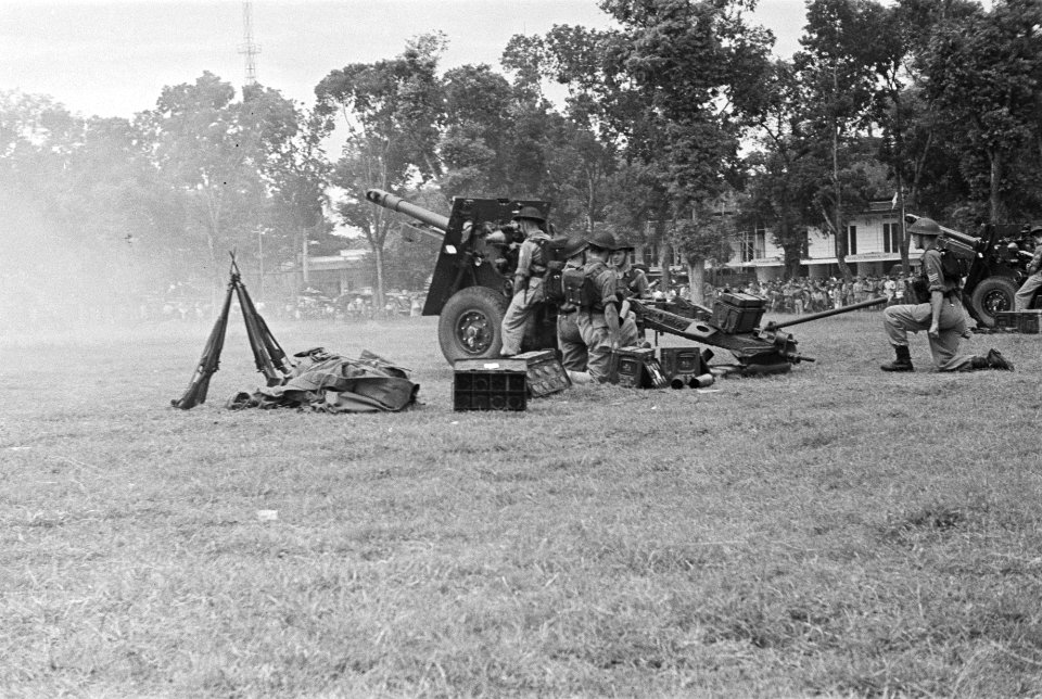 Saluutschoten door kanonnen artillerie, Bestanddeelnr 150-2-2