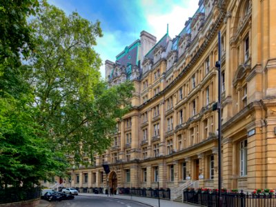 Salisbury House from Finsbury Circus