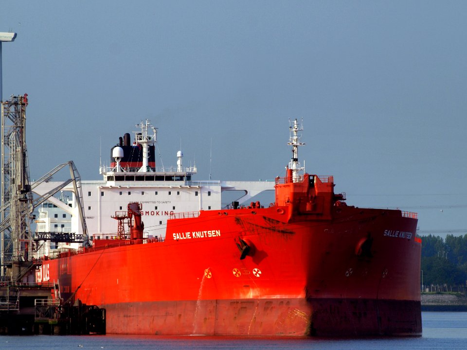 Sallie Knutsen - IMO 9169627 - Callsign MDSK3 pic-001