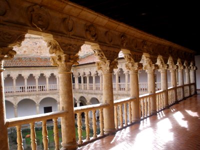 Salamanca - Claustro del Convento de las Dueñas 16