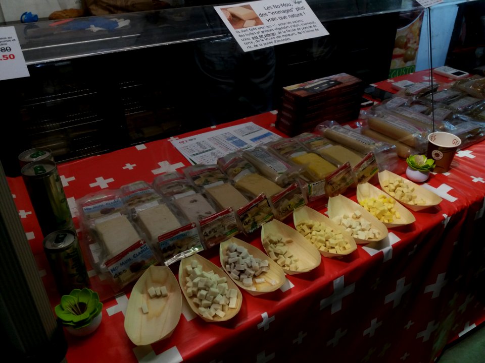 Salon VeggieWorld Lyon 2019 - La Sucrière - Assortiment de 'vromages'