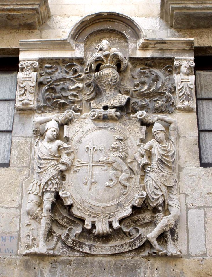 Salvatierra - Casa de Santa Cruz o de Eulate, con armas de los Díaz de Santa Cruz, Martínez de Onraita, García de Zuazo y Pérez de Lazarraga 2