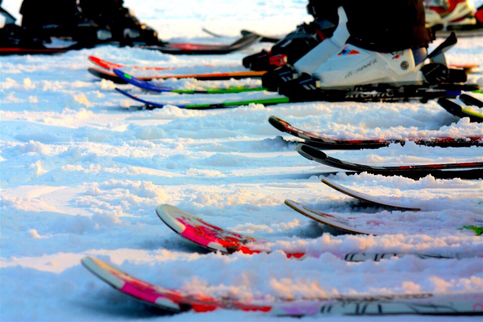 Snow sport white