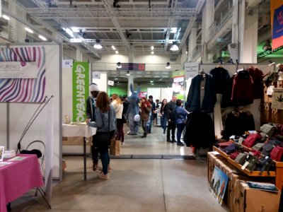Salon VeggieWorld Lyon 2019 - La Sucrière - Allée principale avec un lapin