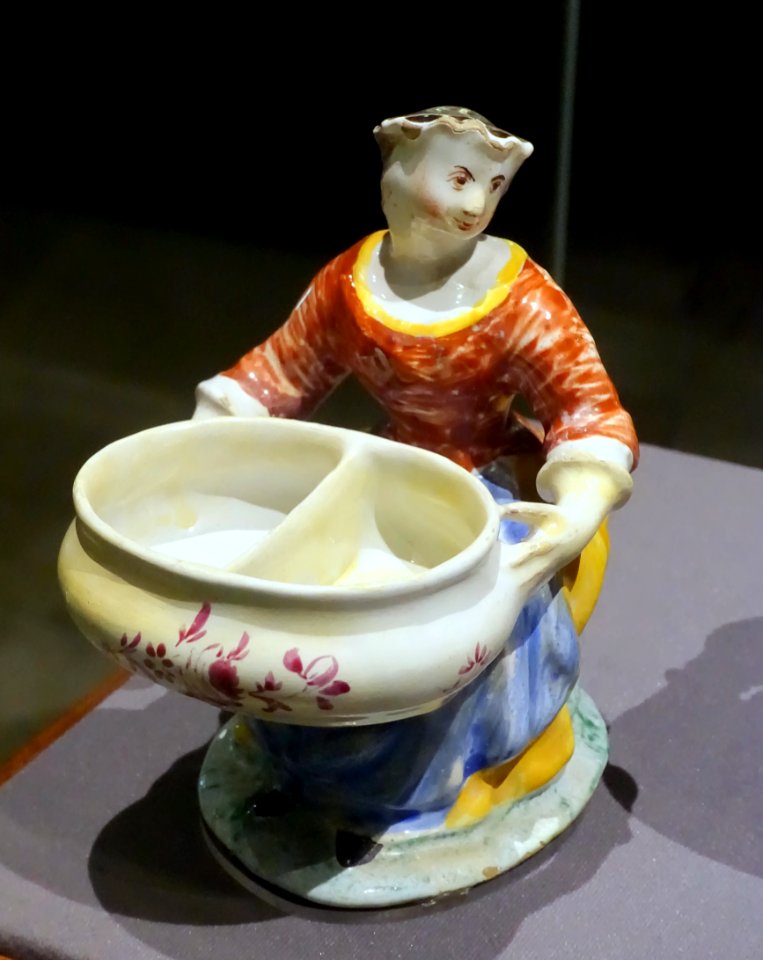 Salt dish, Slovakia, Holic, 1746-1827, faience - Museum of Anthropology, University of British Columbia - DSC08931