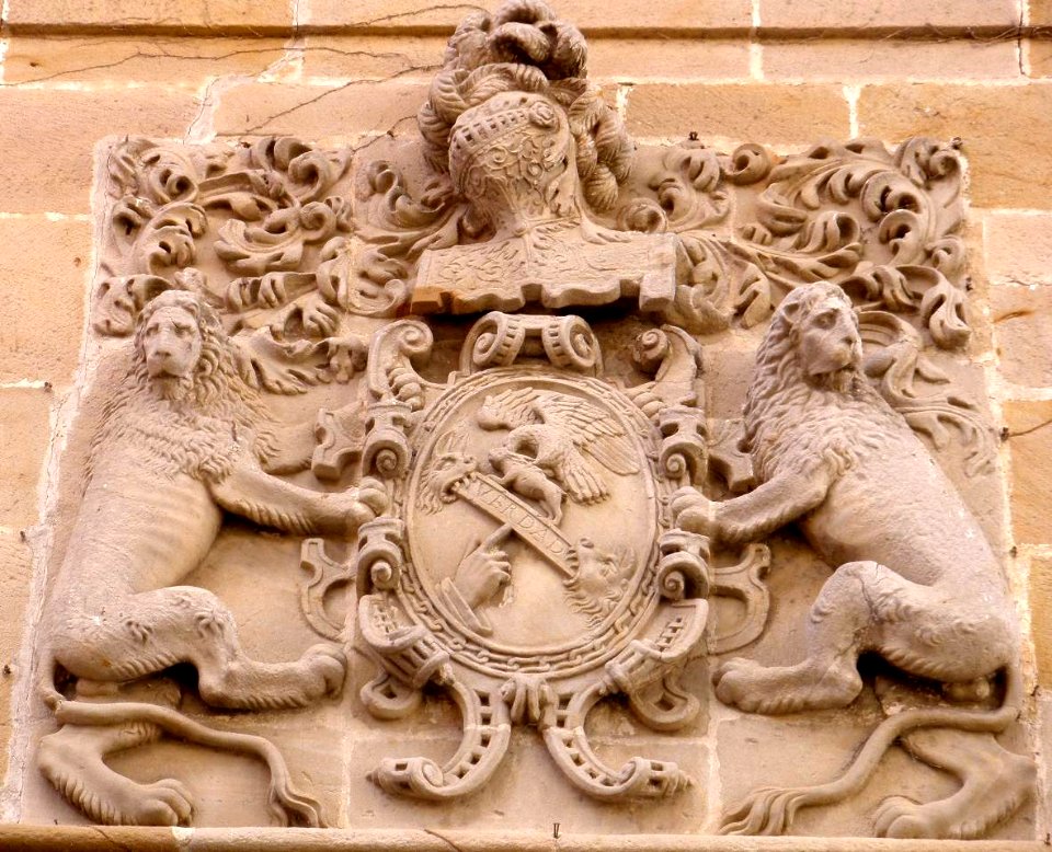 Salvatierra - Casa Azkarraga, escudo de los García de Zuazo