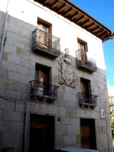 Salvatierra - Casa Ordóñana, Vicuña y Larrinzar 1