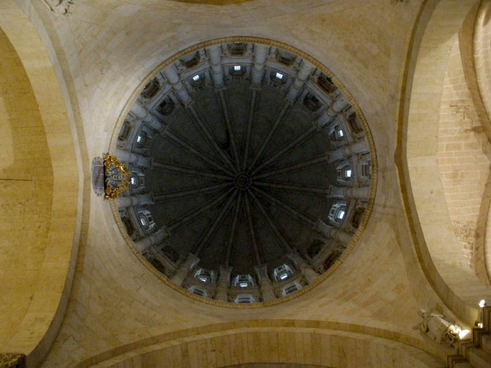 Salamanca - Catedral Vieja, interior de la Torre del Gallo 2