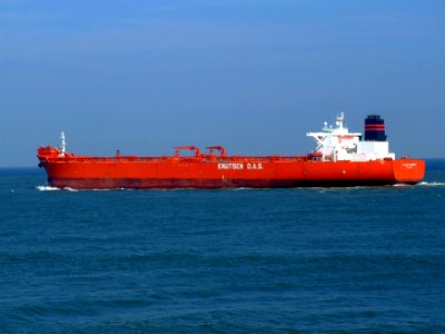 Sallie Knutsen p2 leaving Port of Rotterdam, Holland 19-Apr-2007