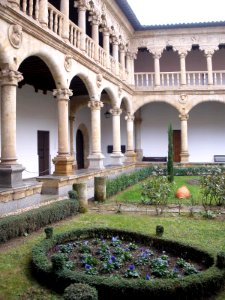 Salamanca - Claustro del Convento de las Dueñas 11