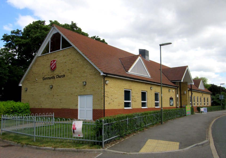 Salvation Army Hall, Sythwood, Goldsworth Park, Woking (June 2015) (3)