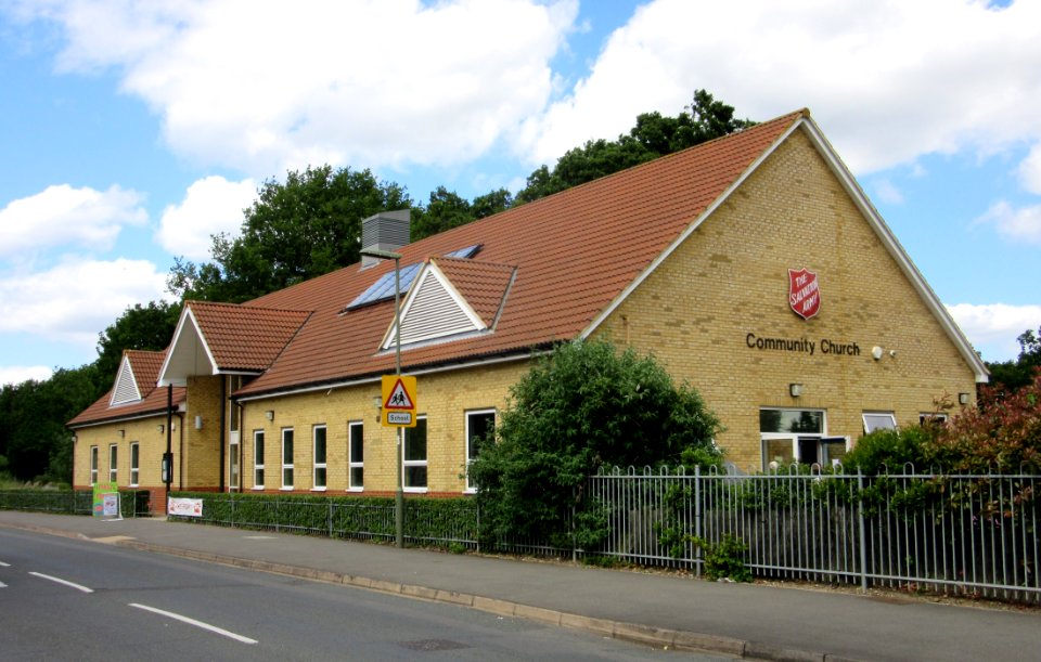 Salvation Army Hall, Sythwood, Goldsworth Park, Woking (June 2015) (4)