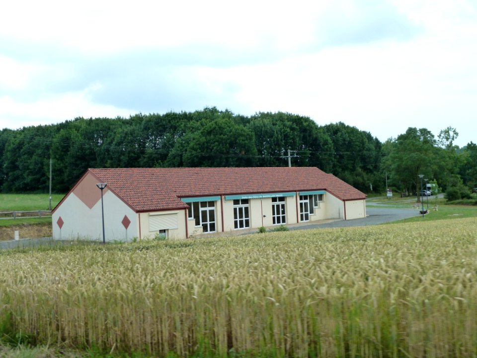 Salle polyvalente de Bassillon-Vauzé