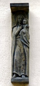 Salvator (Berlin-Schmargendorf) Steinrelief der Maria photo
