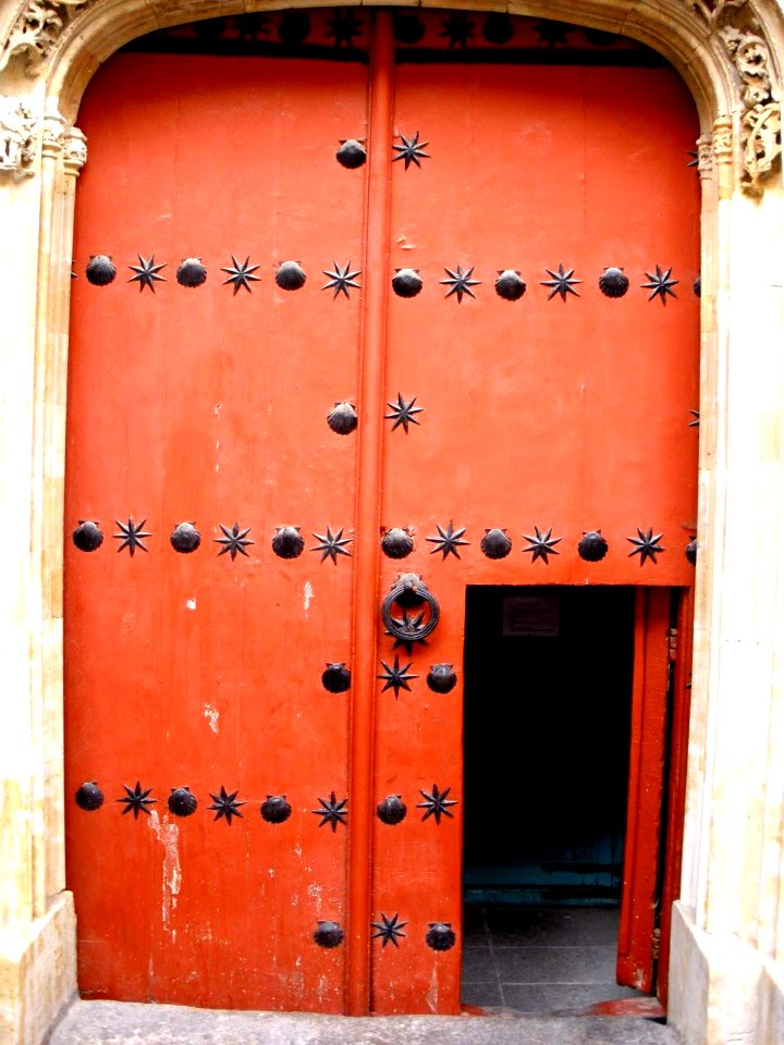 Salamanca - Iglesia de San Benito 10