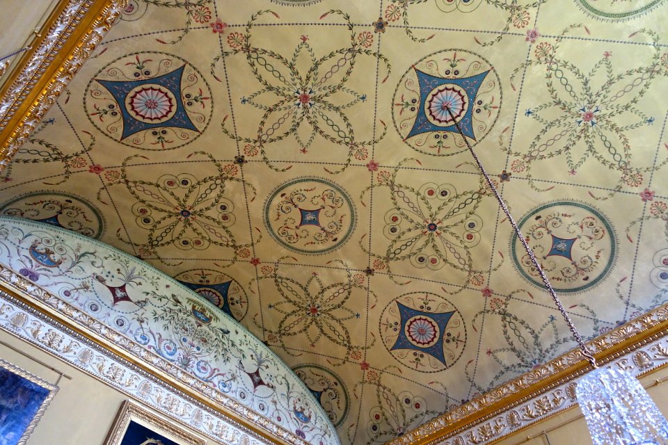 Saloon ceiling with neo-classical motifs by Cornelius Dixon, 1790, paint, plaster - Kingston Lacy - Dorset, England - DSC03515