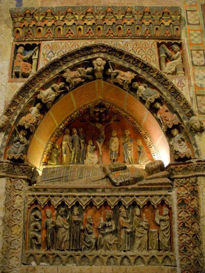 Salamanca - Catedral Vieja, sepulcros del transepto sur 07