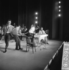 Sammy Davis Jr tijdens optreden in theater Carre, Bestanddeelnr 916-2018