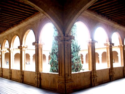Salamanca - Convento de San Esteban, claustro 20