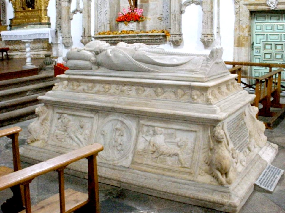 Salamanca - Convento de las Úrsulas - Sepulcro del arzobispo Alonso de Fonseca y Acevedo