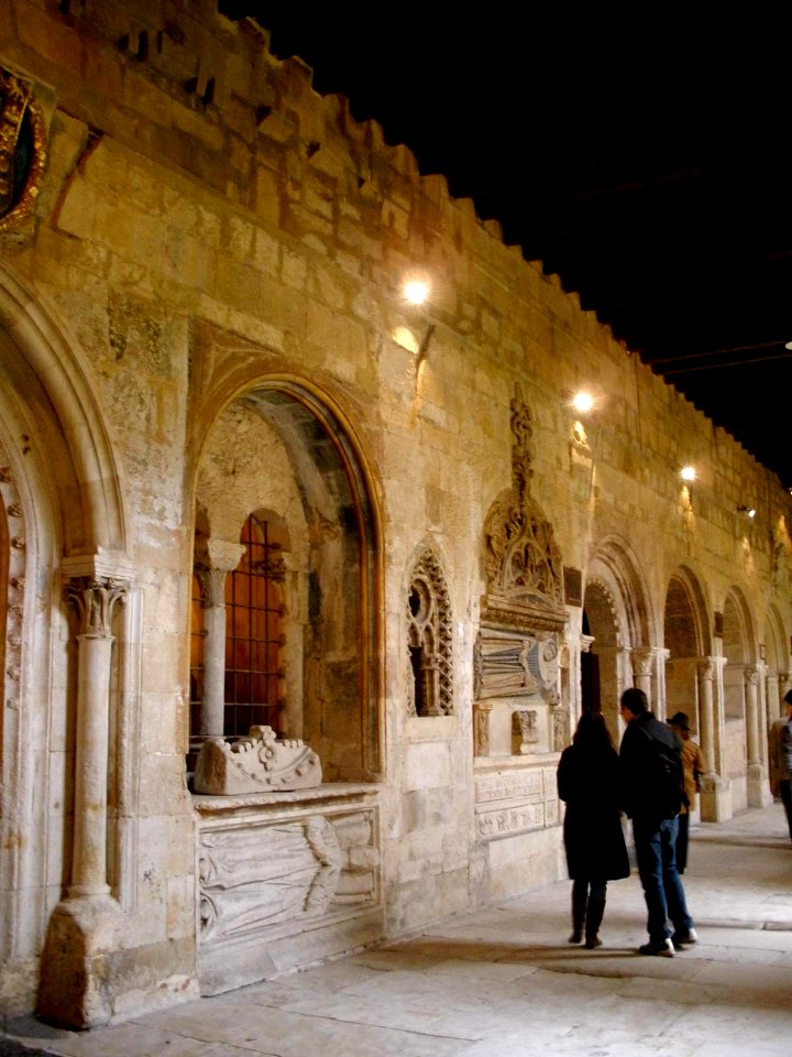 Salamanca - Catedral Vieja, claustro 07