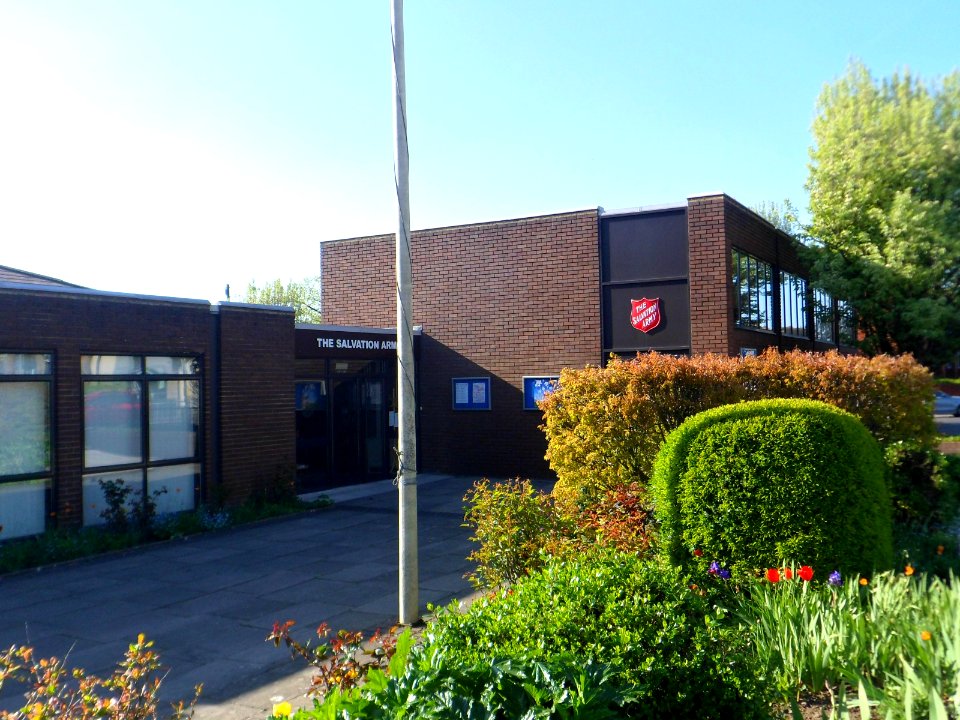 Salvation Army Citadel, Woodbridge Road, Guildford (April 2014, from Southeast) (2)