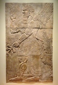 Saluting Protective Spirit, 883-859 BC, Neo-Assyrian, Iraq, Nimrud, Northwest Palace, gypsum - Cleveland Museum of Art - DSC08111