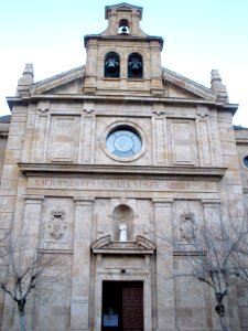 Salamanca - Iglesia de San Isidro (Colegio de las Esclavas del Sagrado Corazón de Jesús, o Esclavas del Rollo) 2