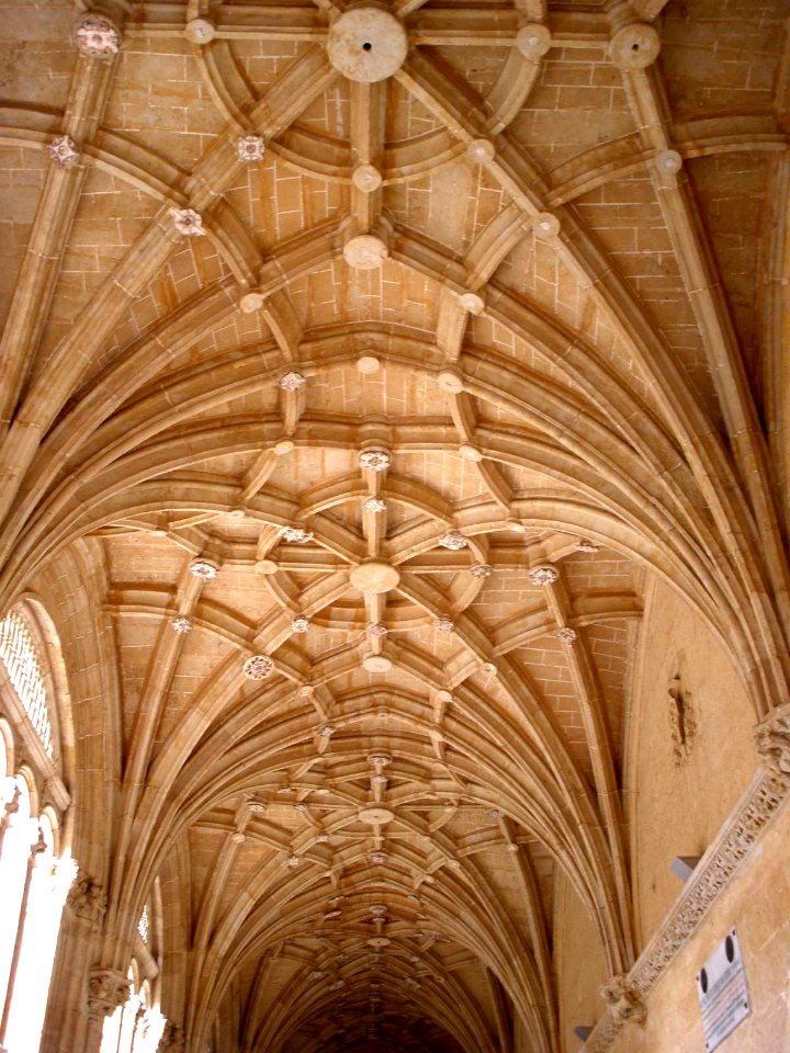 Salamanca - Convento de San Esteban, claustro 04
