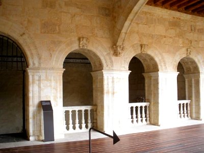 Salamanca - Convento de San Esteban, claustro 15