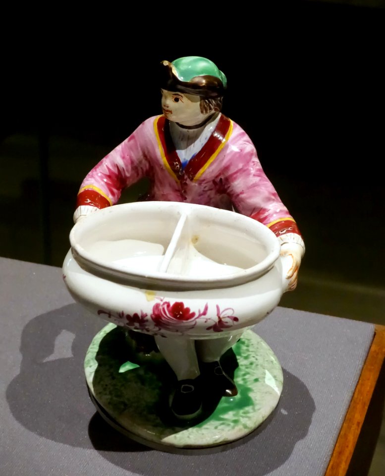 Salt dish, Slovakia, Holic, 1746-1827, faience - Museum of Anthropology, University of British Columbia - DSC08935