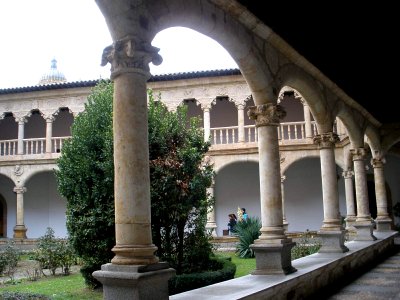Salamanca - Claustro del Convento de las Dueñas 02