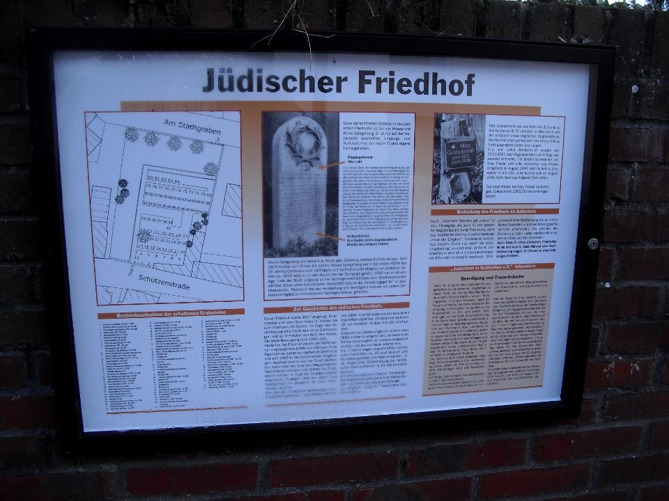 Salzkotten-Jüdischer Friedhof - Informationstafel
