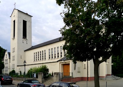 Salvator (Berlin-Schmargendorf) Kirchenschiff photo