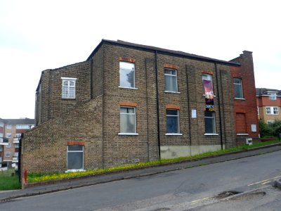 Salvation Army Citadel, Chapel Road, Redhill (June 2013) (4)