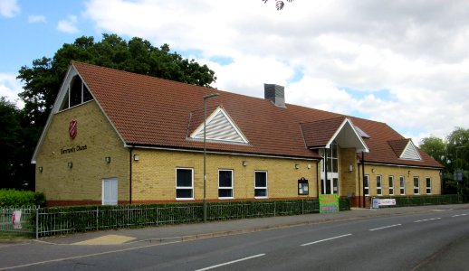 Salvation Army Hall, Sythwood, Goldsworth Park, Woking (June 2015) (2)